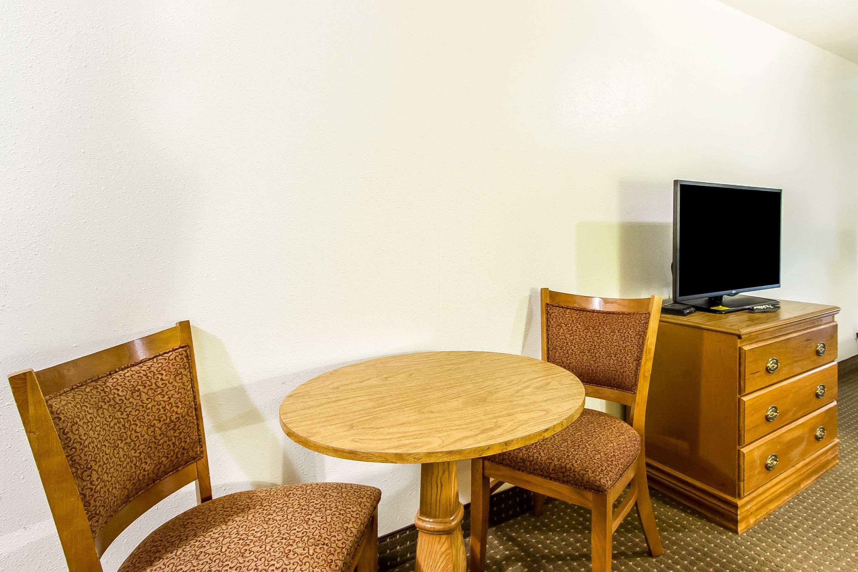 Econo Lodge & Suites Pekin Kültér fotó