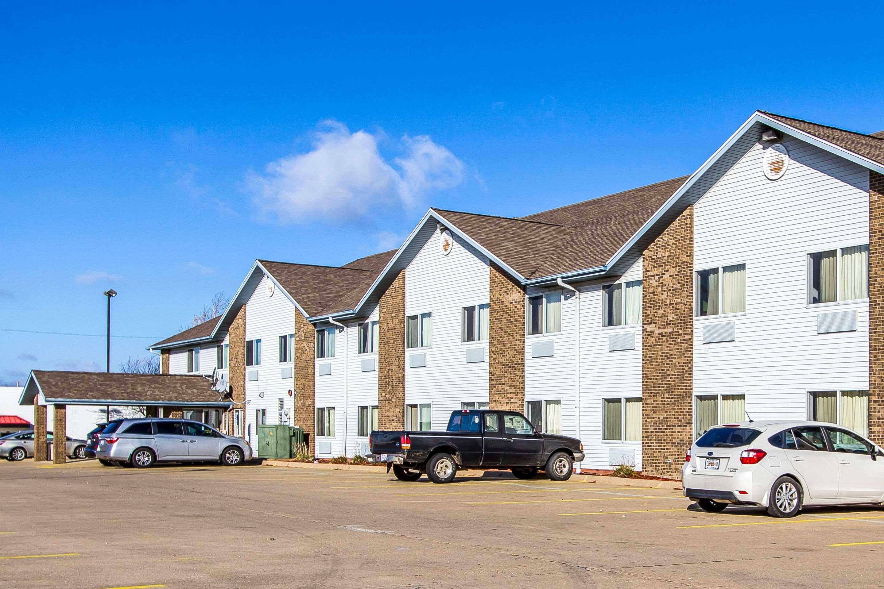Econo Lodge & Suites Pekin Kültér fotó