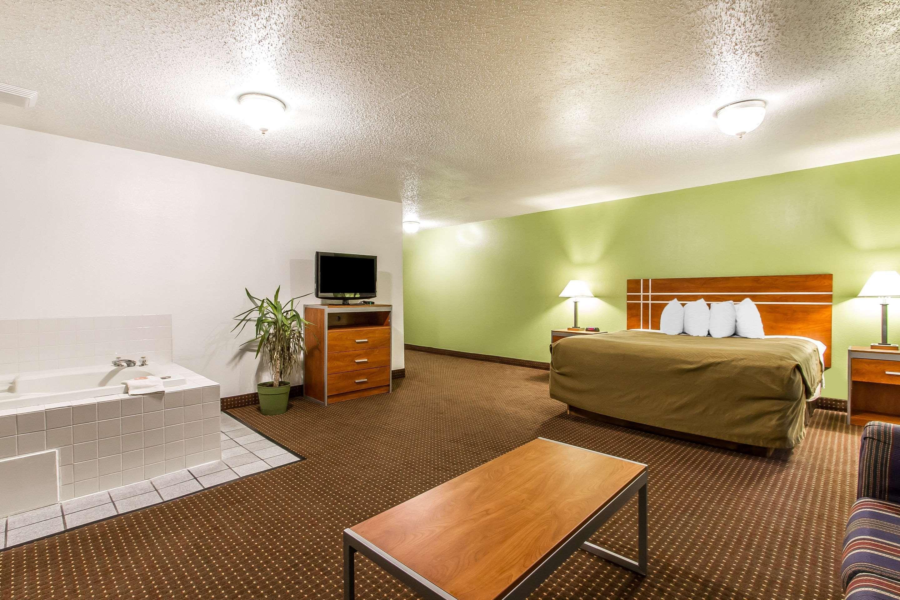 Econo Lodge & Suites Pekin Kültér fotó